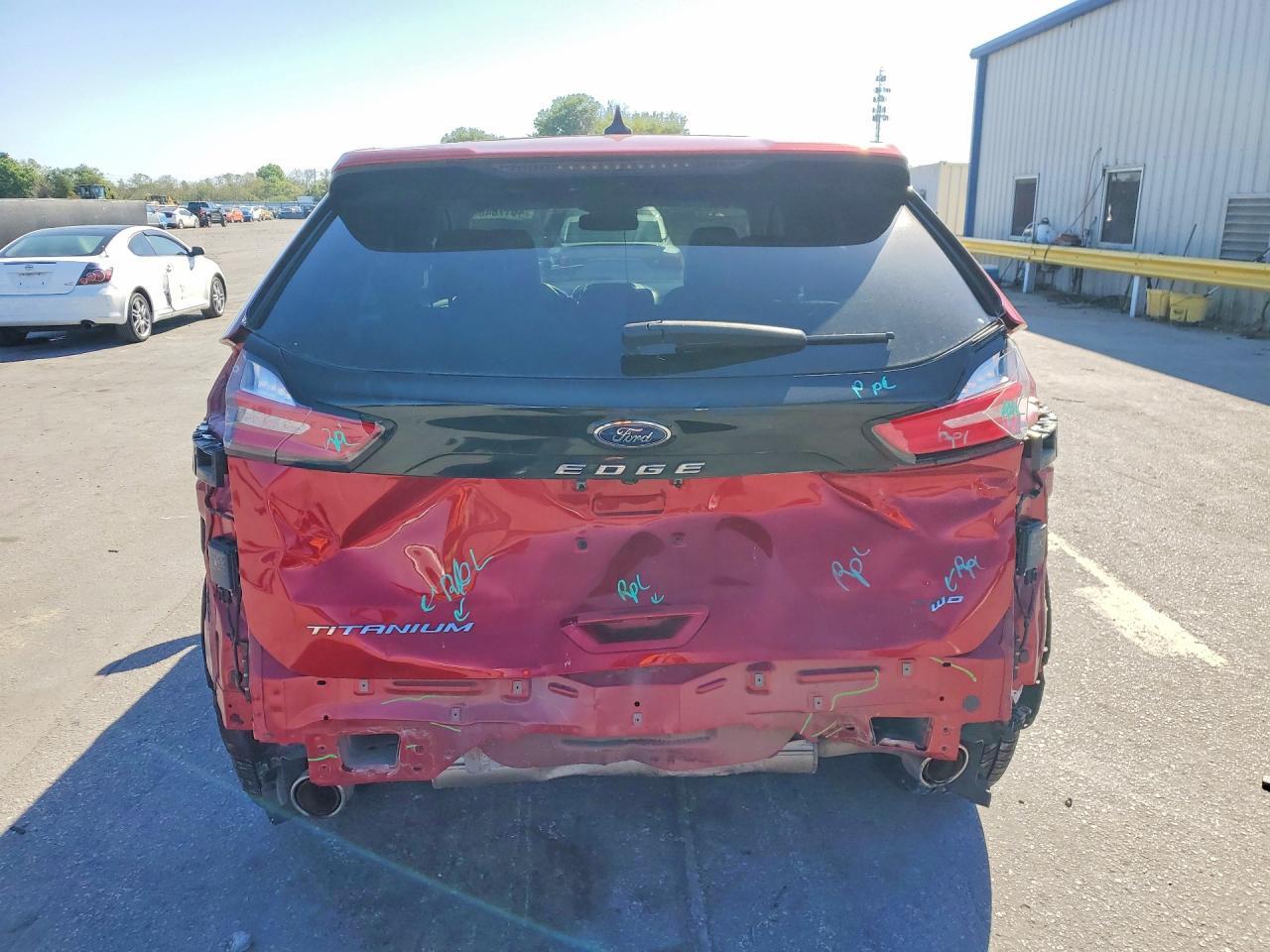 2022 Ford Edge Titanium - Фото 6