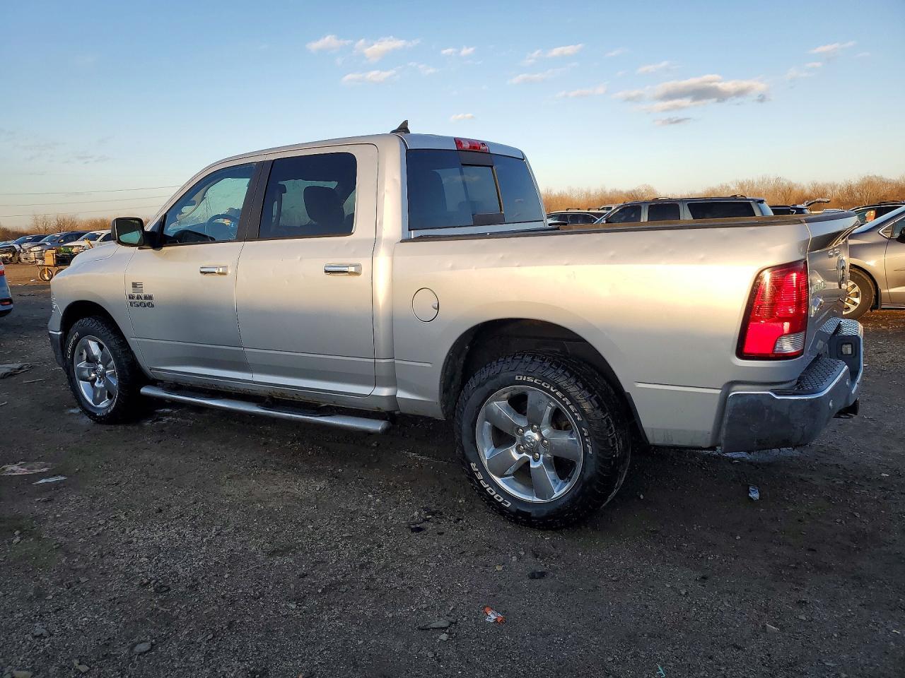 2018 Ram 1500 Slt - Фото 2