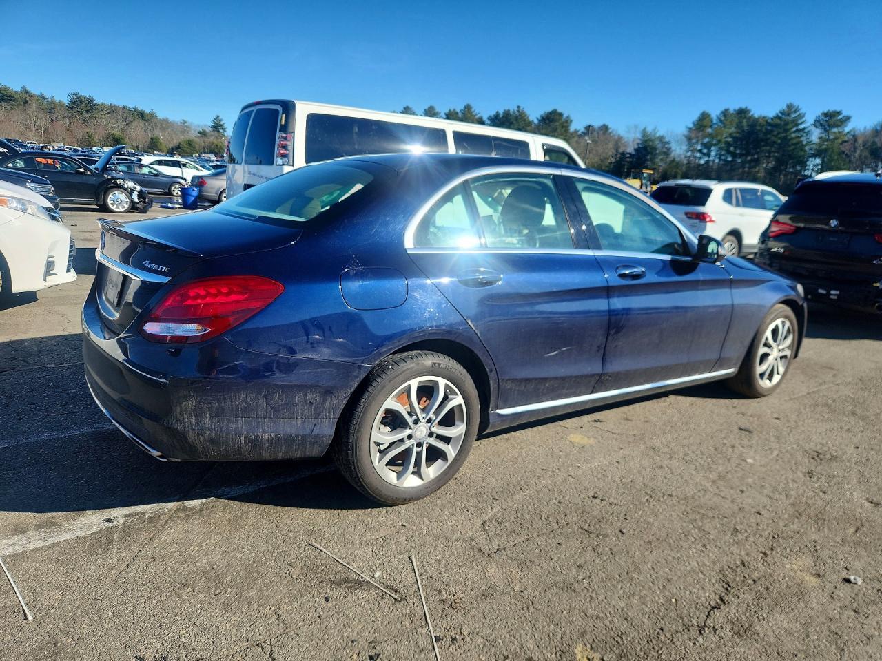 2016 Mercedes-Benz C300 - Фото 3
