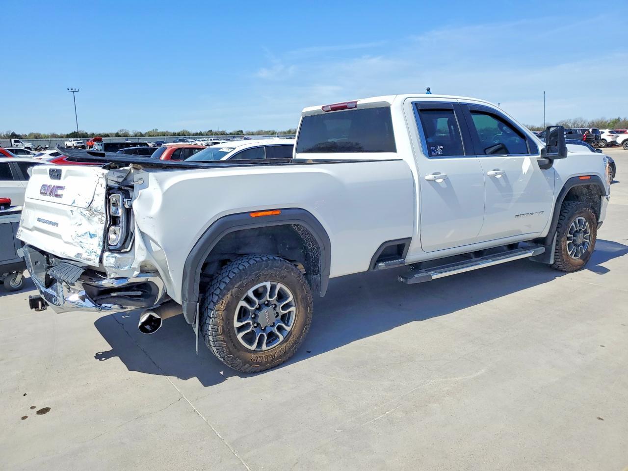 2022 GMC Sierra K3500 Sle - Image 3
