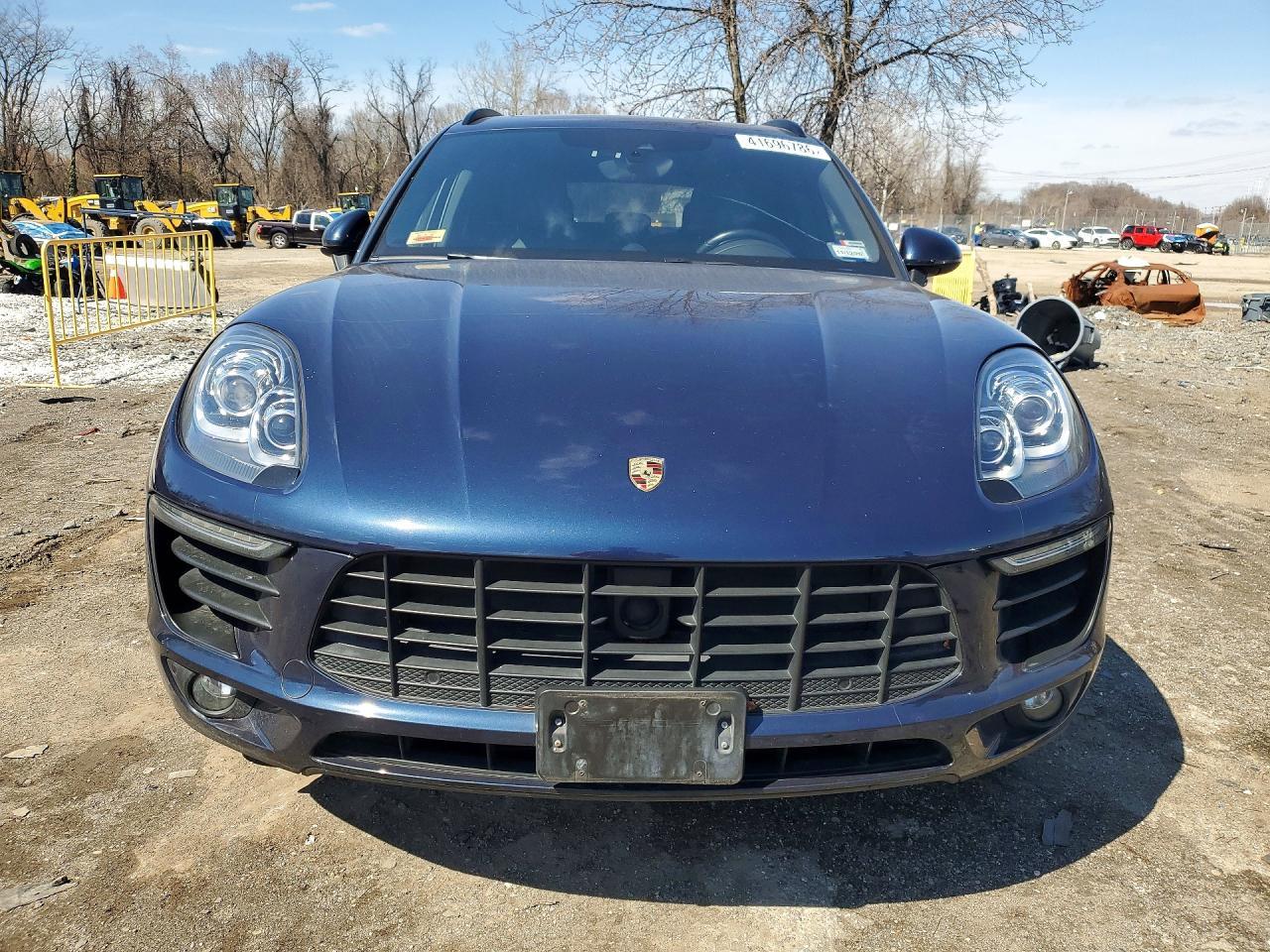 2015 Porsche Macan S - Image 5