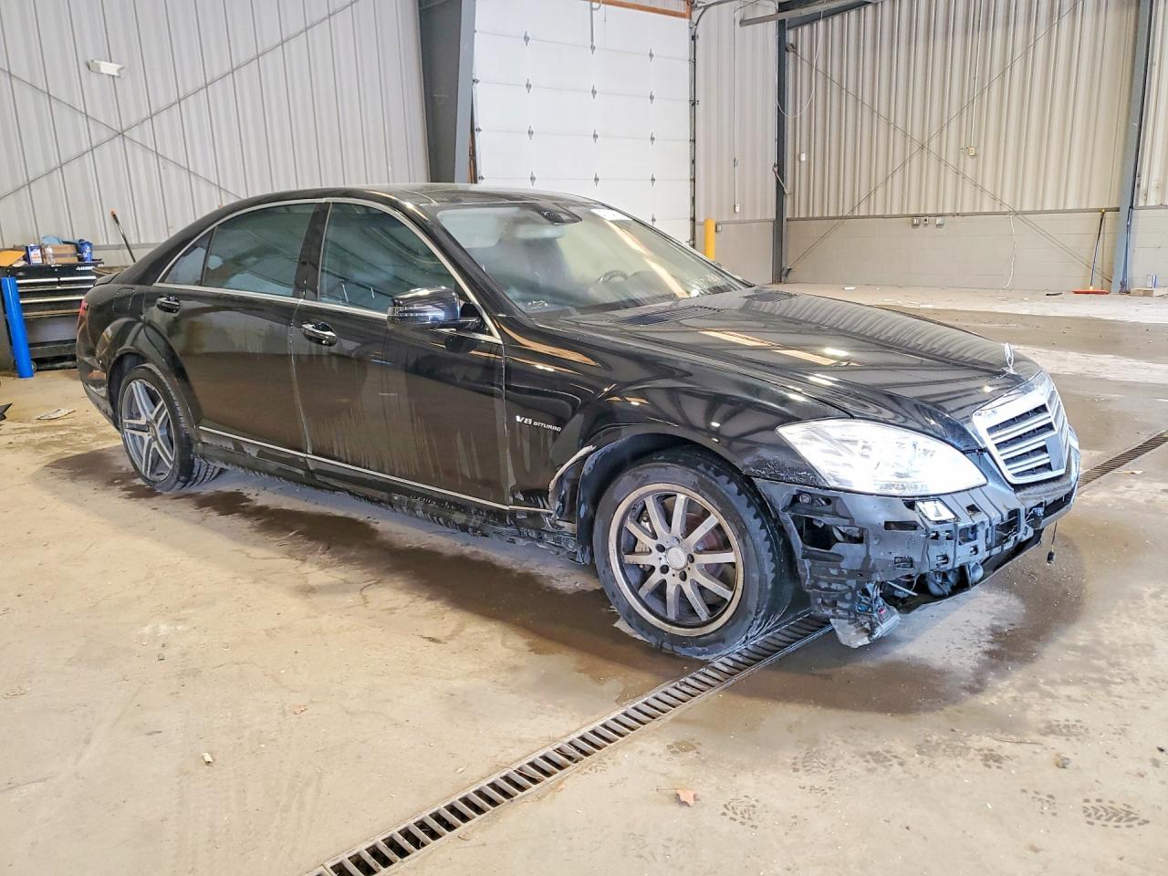 2013 Mercedes-Benz S 550 4Matic - Image 4