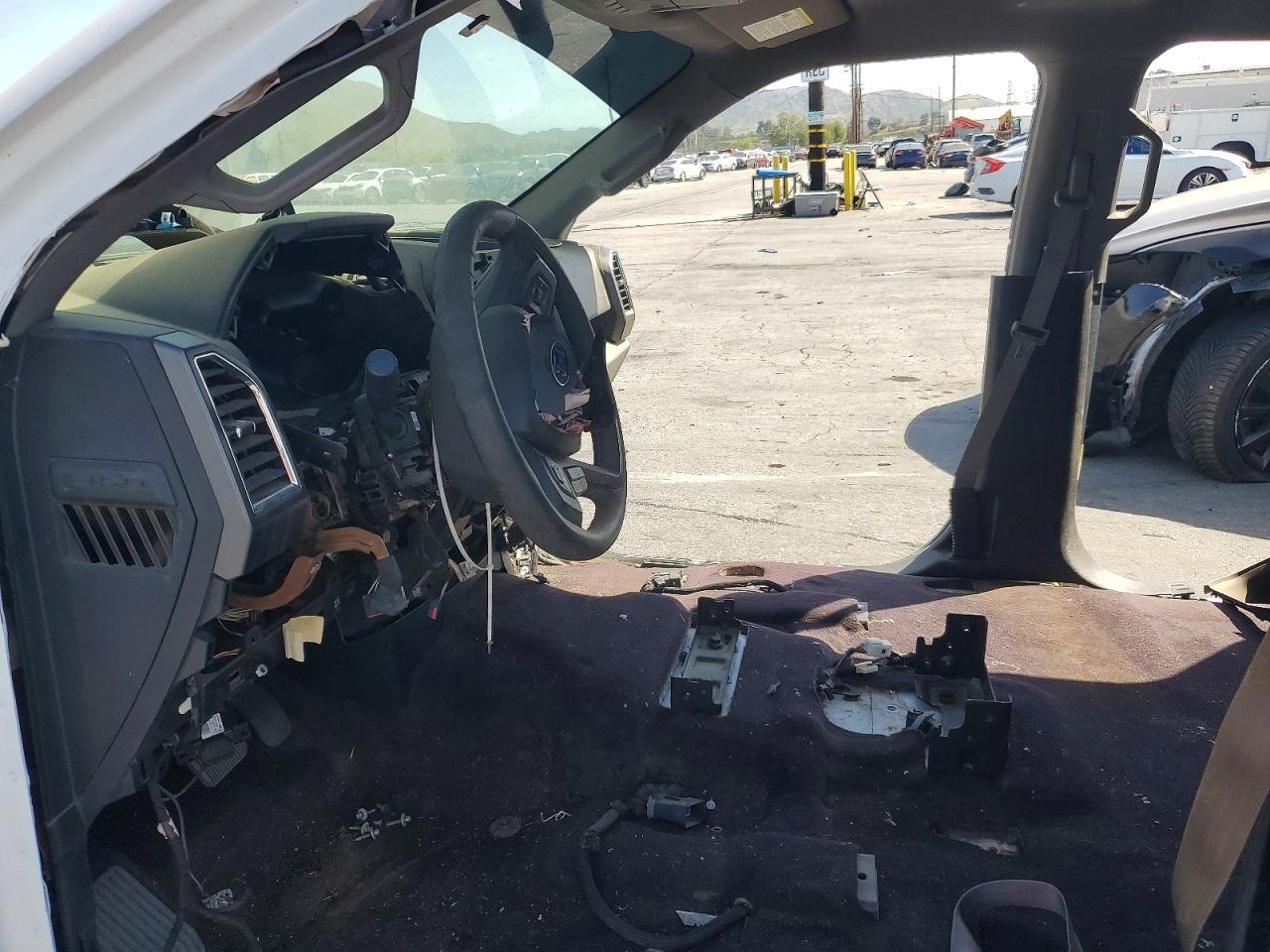 2016 Ford F150 Supercrew - Фото 7