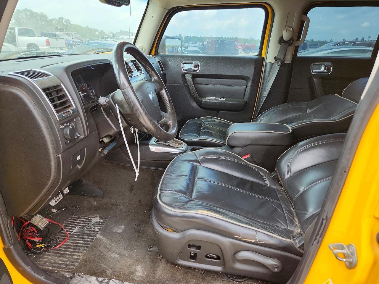 2007 Hummer H3 - Image 7