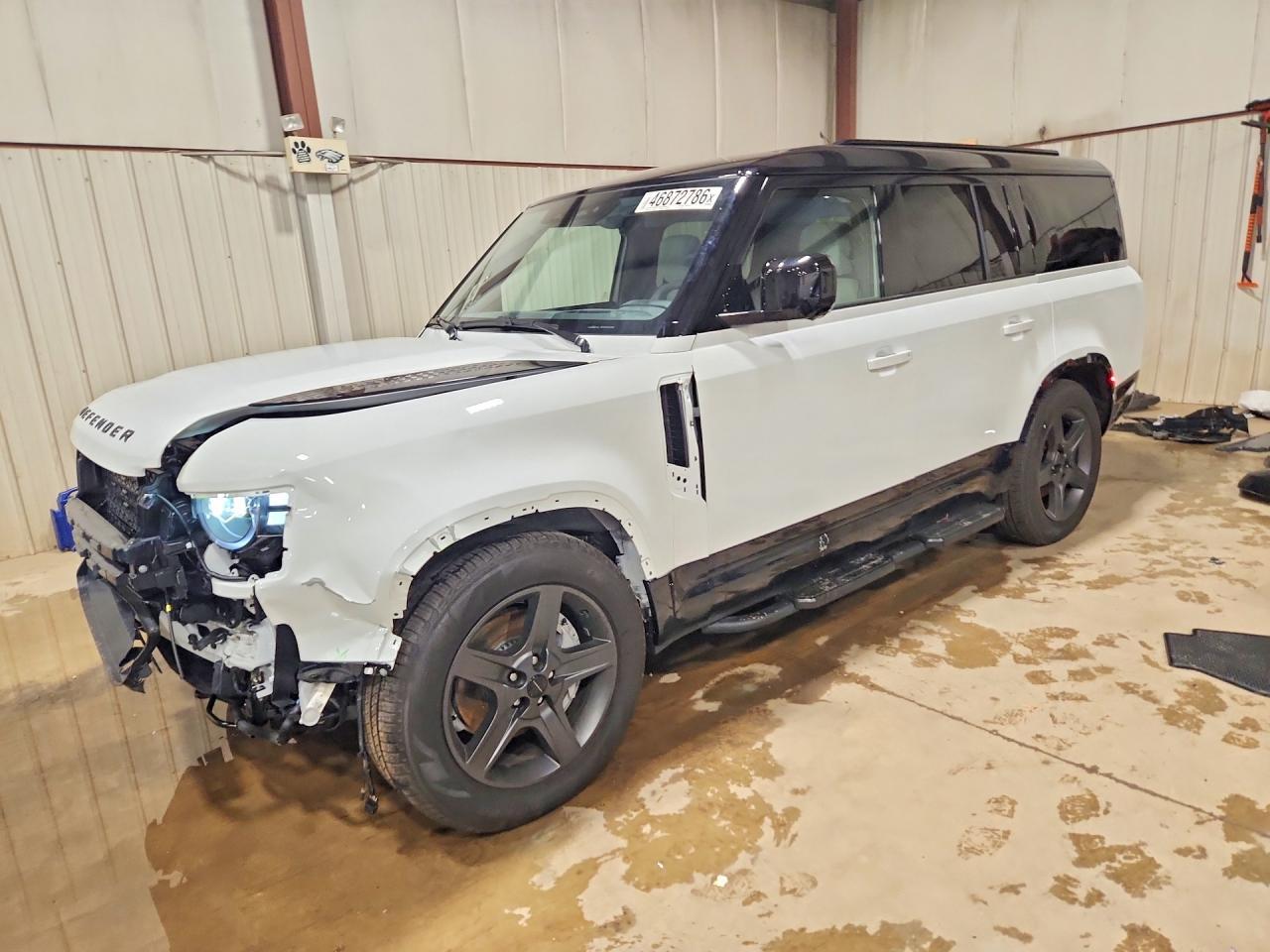 2026 Land Rover Defender 130 X-Dynamic Se