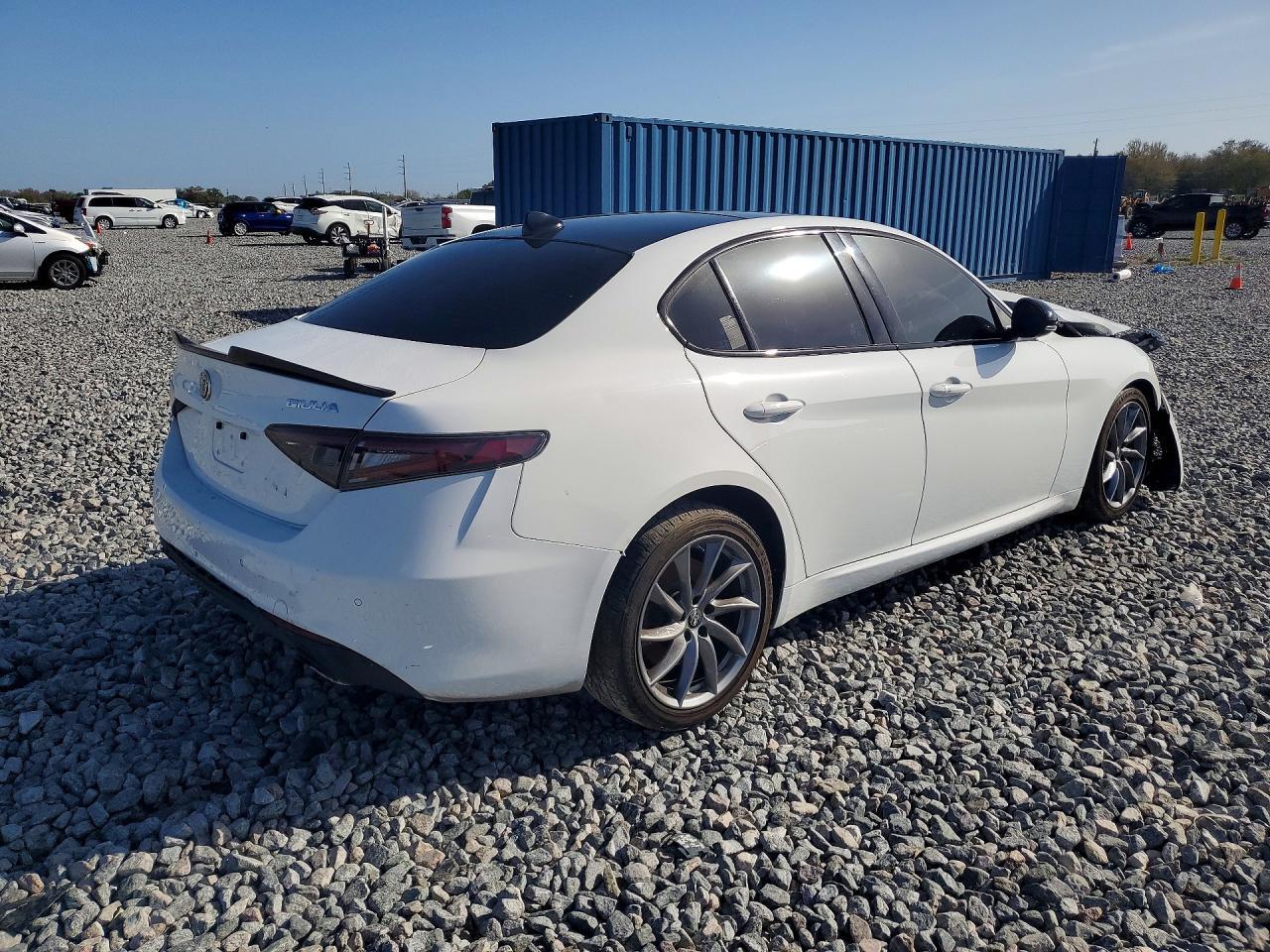 2024 Alfa Romeo Giulia Ti - Image 3