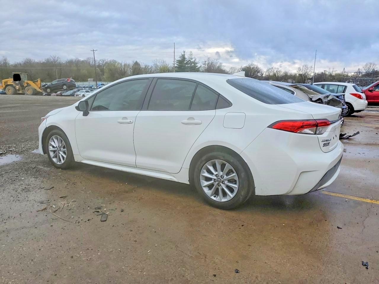2022 Toyota Corolla Le - Фото 2