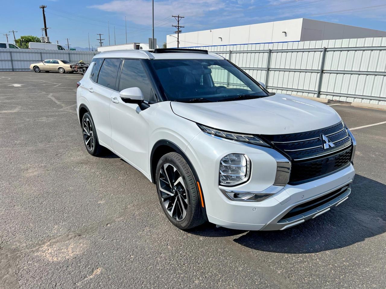 2022 Mitsubishi Outlander Sel - Фото 2