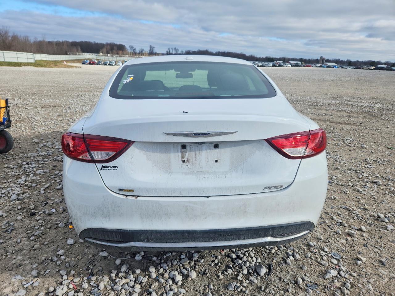 2016 Chrysler 200 Limited - Фото 6