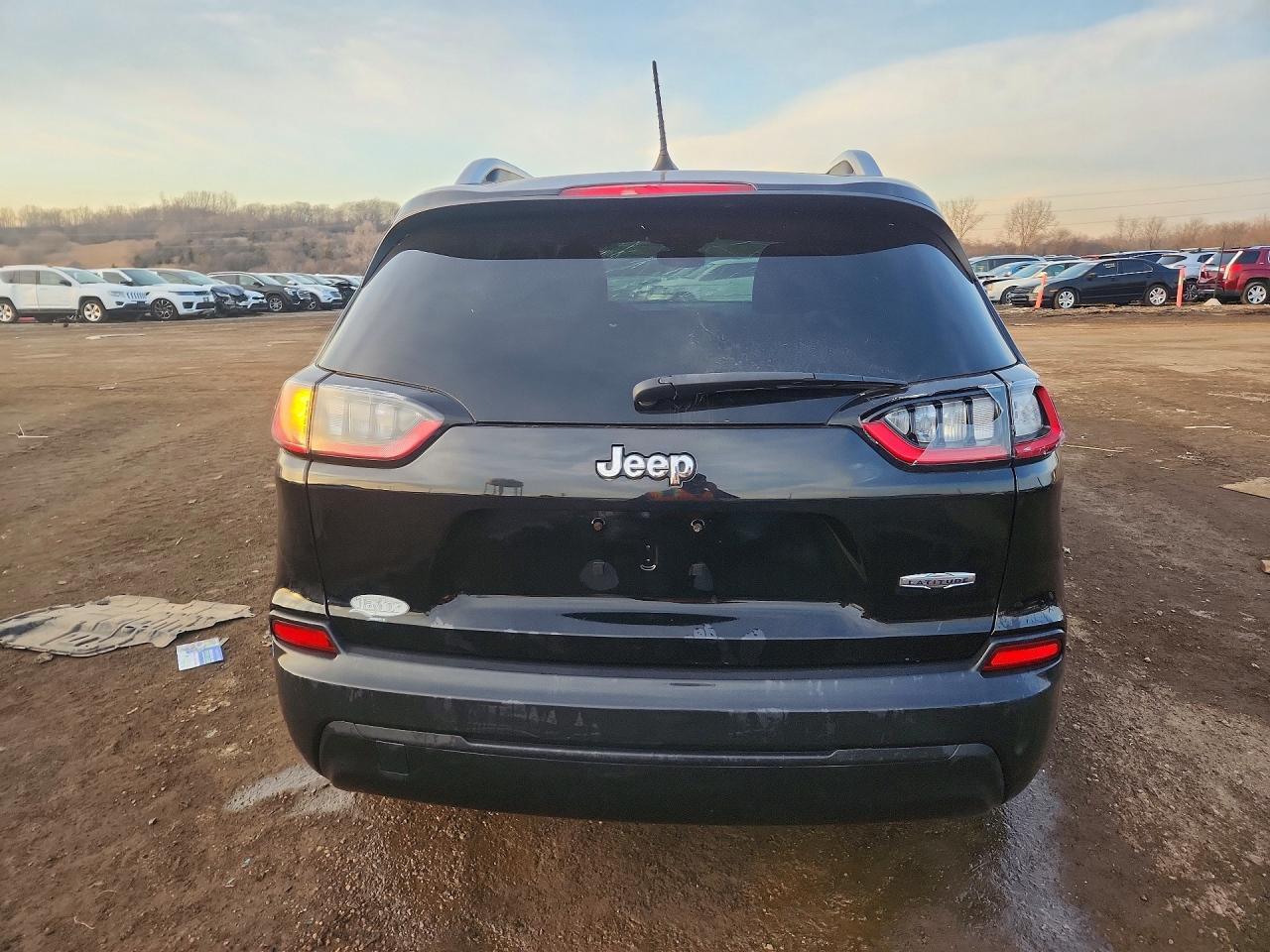 2021 Jeep Cherokee Latitude - Фото 6