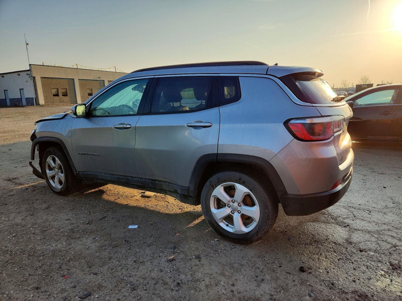 2018 Jeep Compass Latitude - Image 2