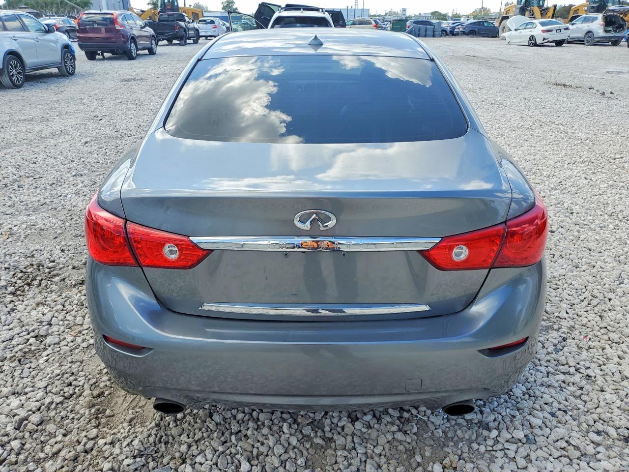 2017 Infiniti Q50 2.0T Premium - Фото 6