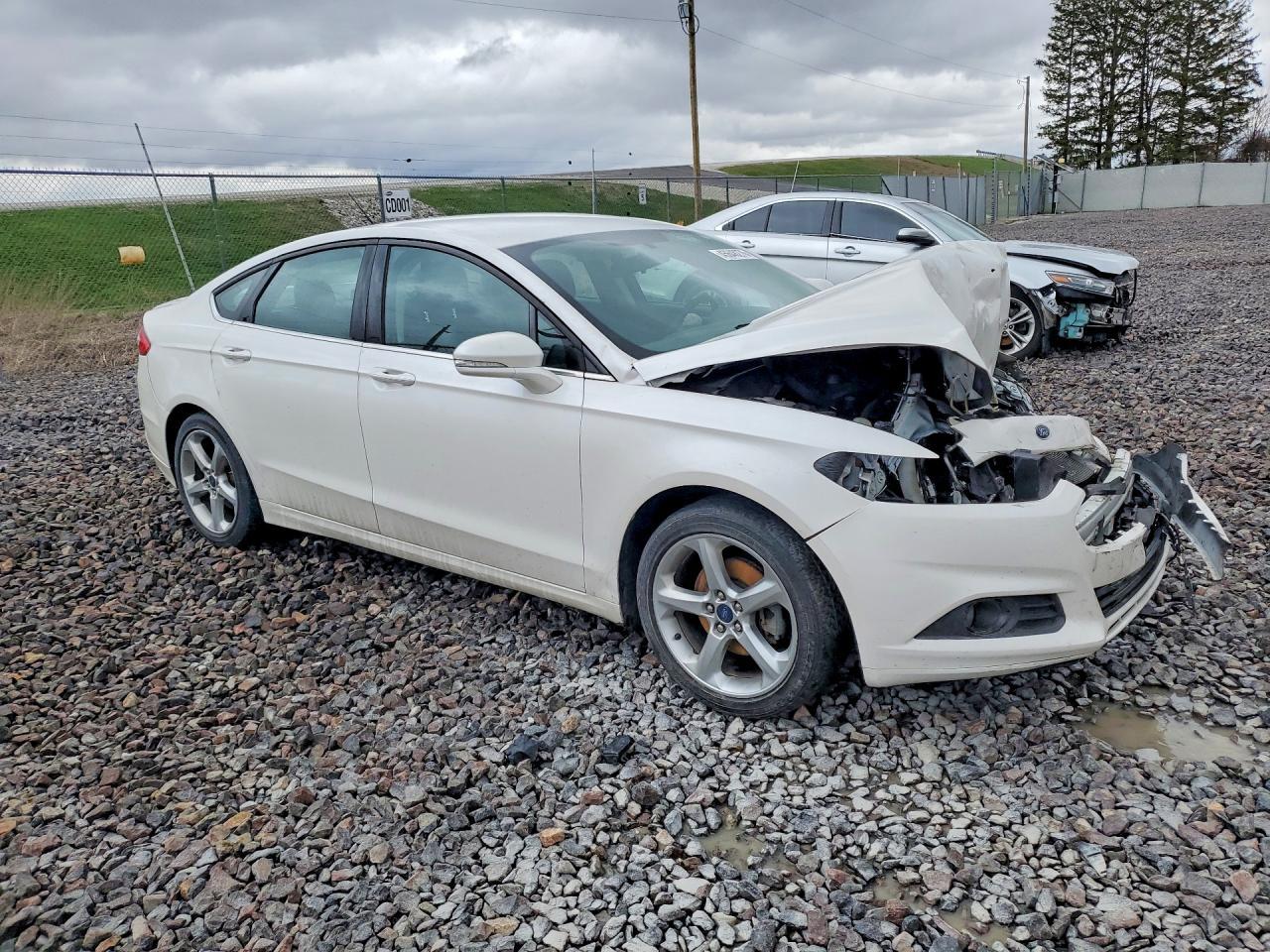 2016 Ford Fusion Se - Фото 4
