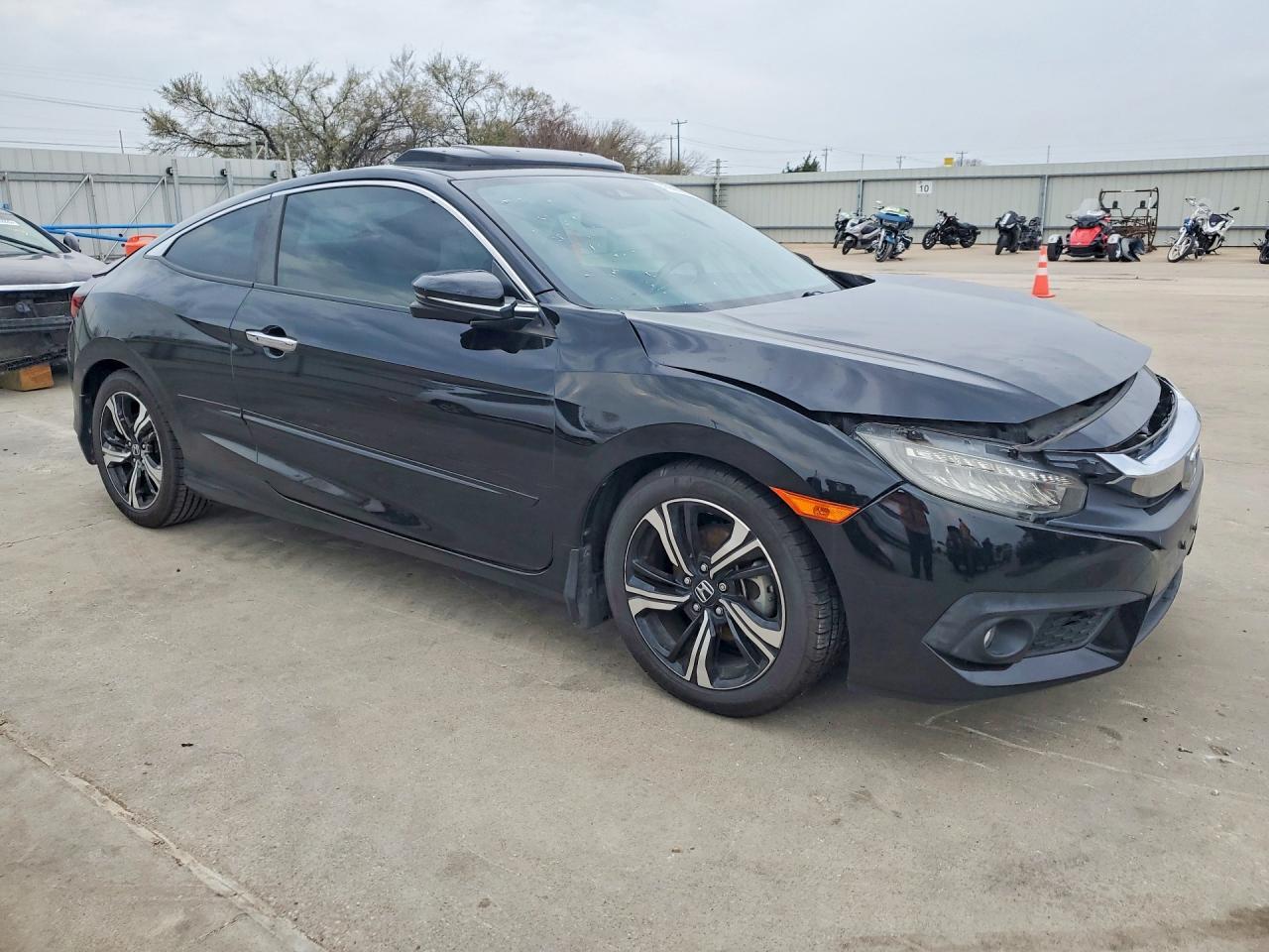 2018 Honda Civic Touring - Фото 4