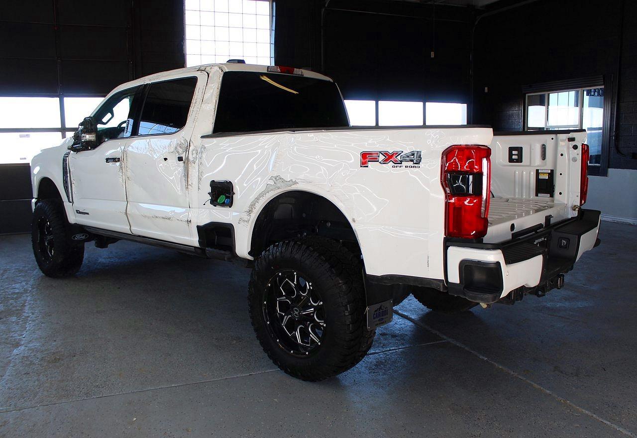 2024 Ford F350 Super Duty - Фото 4