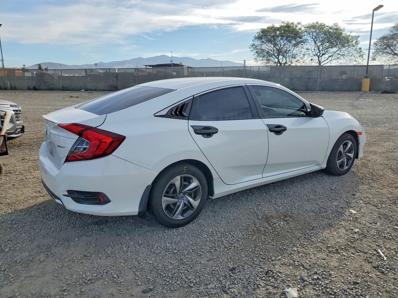 2020 Honda Civic Lx - Image 3