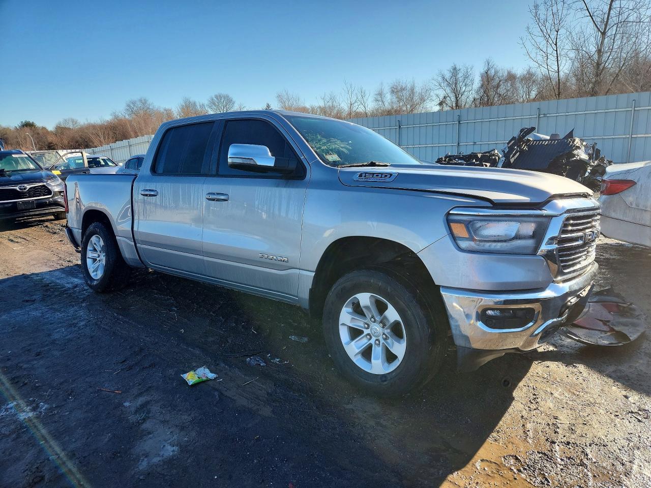 2023 Ram 1500 Laramie - Фото 4