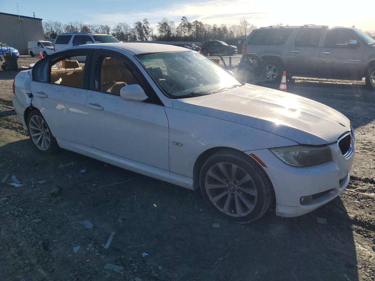 2011 BMW 328 I - Фото 4