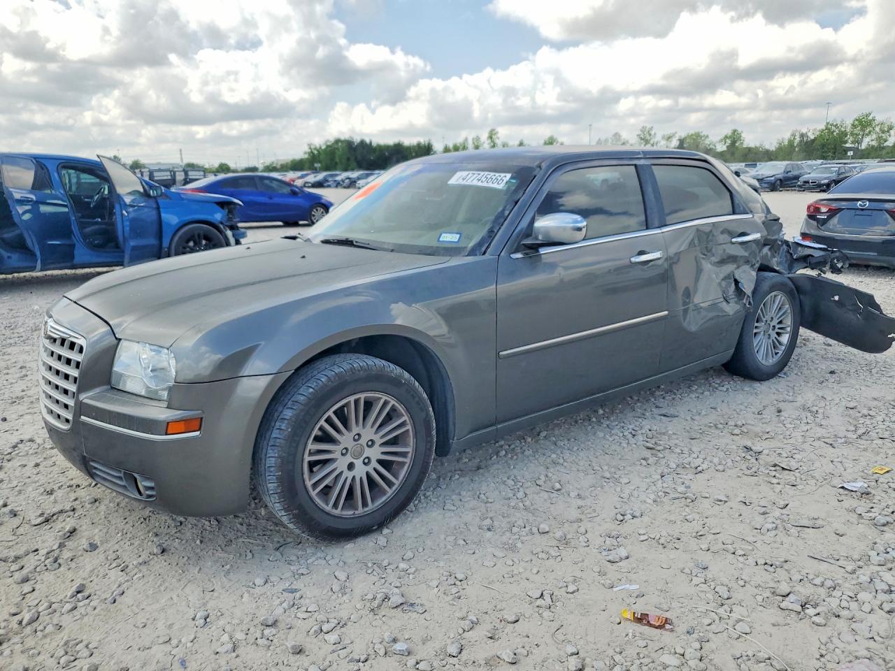 2010 Chrysler 300 Touring