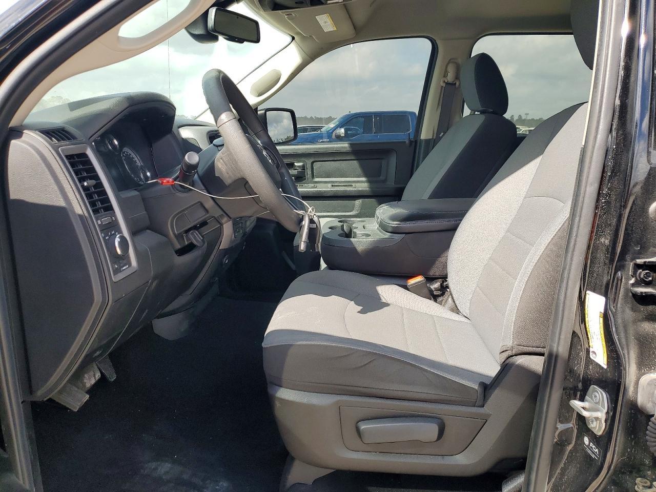 2024 Ram 1500 Classic Tradesman - Image 7