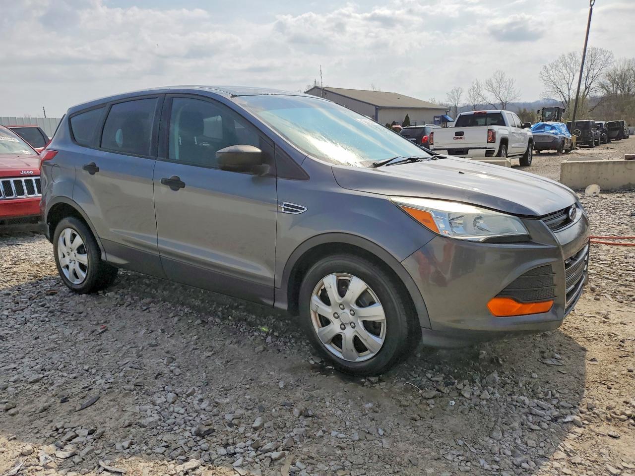 2015 Ford Escape S - Фото 4