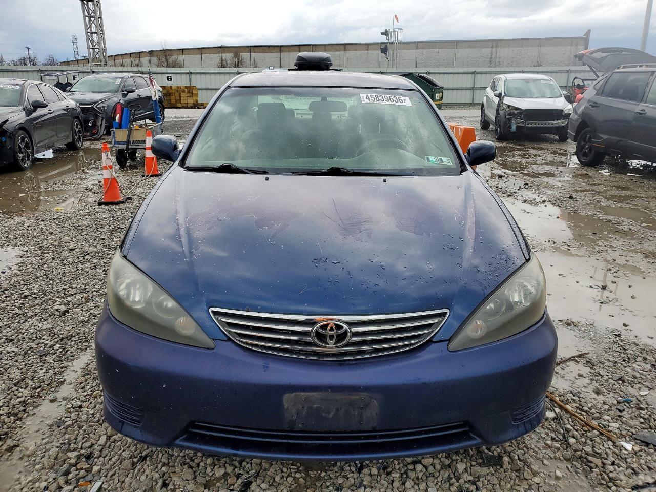 2005 Toyota Camry - Image 5