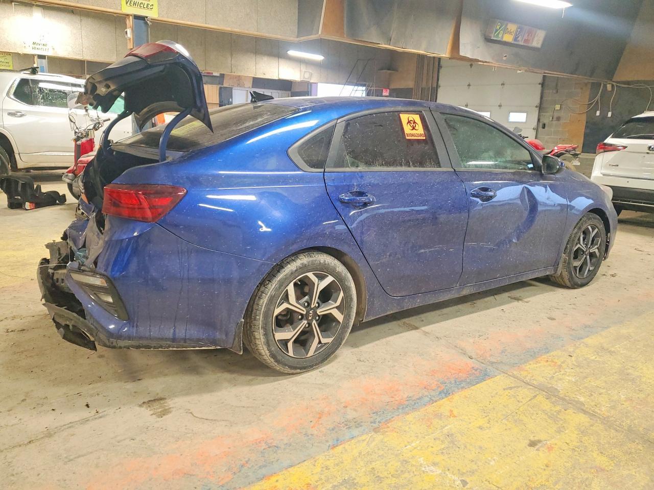2019 Kia Forte Lxs - Фото 3