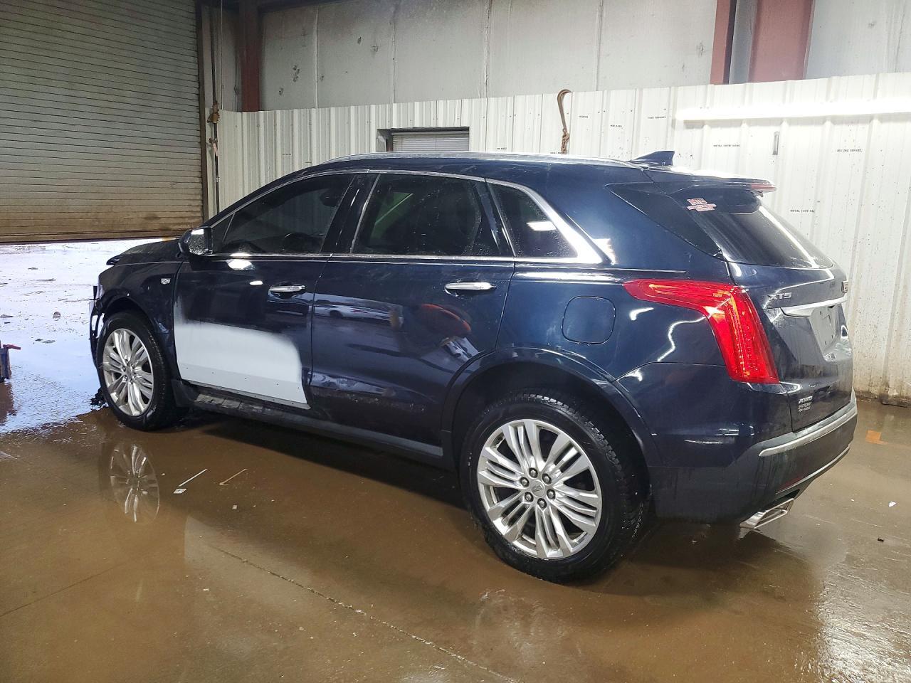 2017 Cadillac Xt5 Premium Luxury - Фото 2