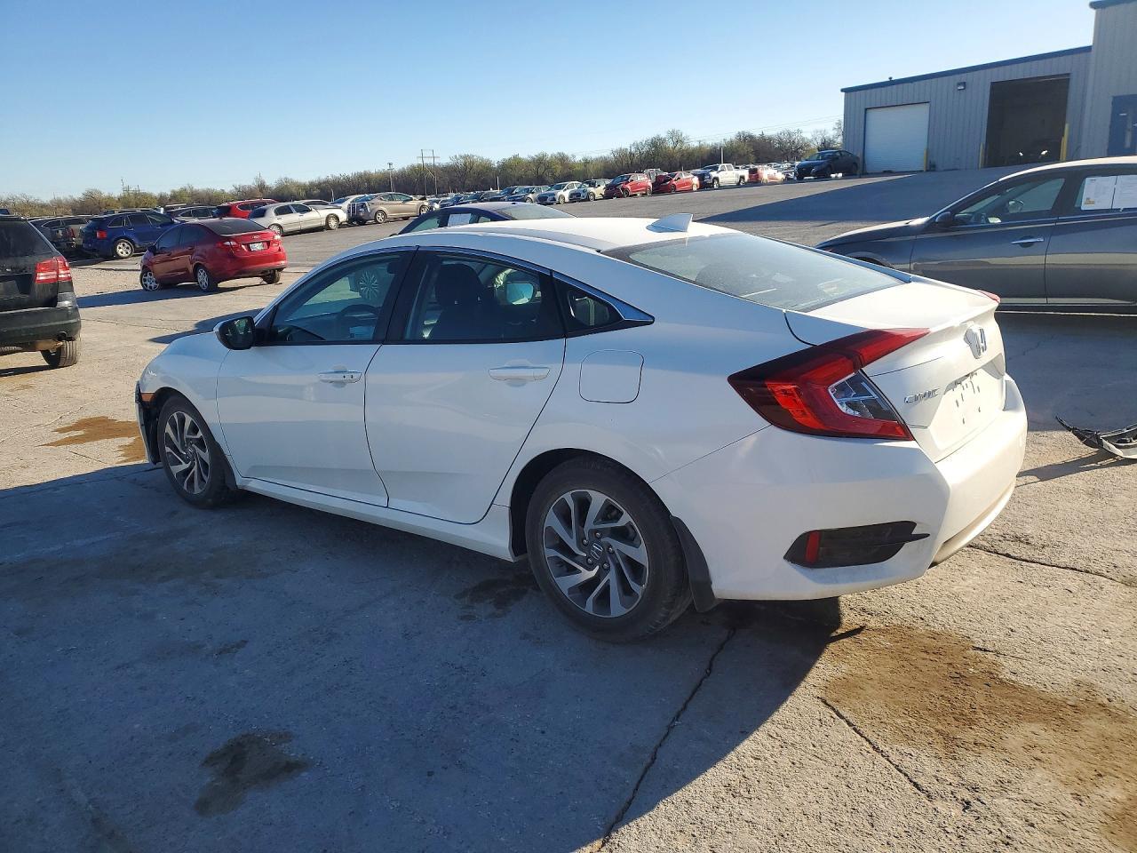 2018 Honda Civic Ex - Image 2