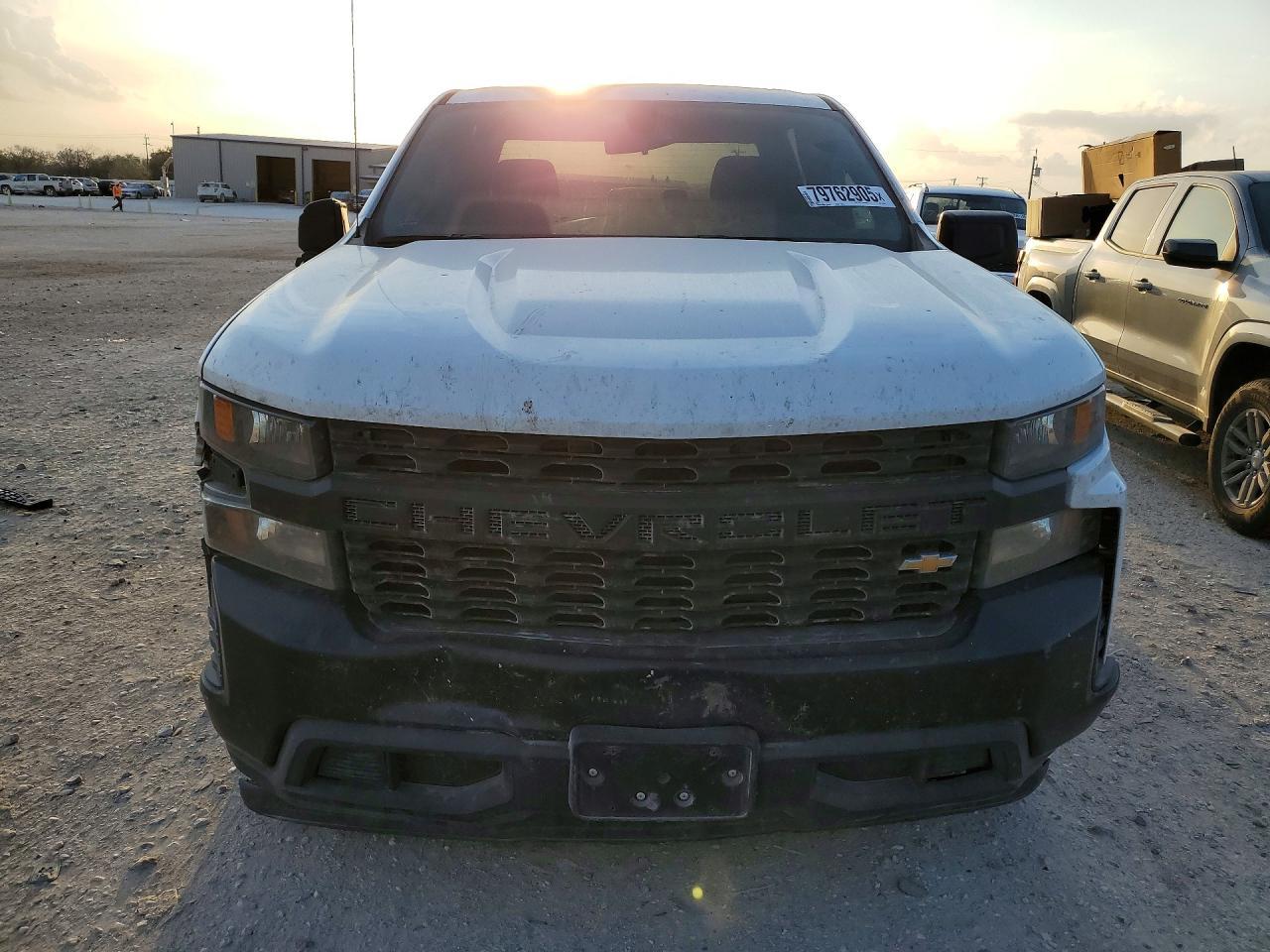 2022 Chevrolet Silverado Ltd C1500 - Фото 5