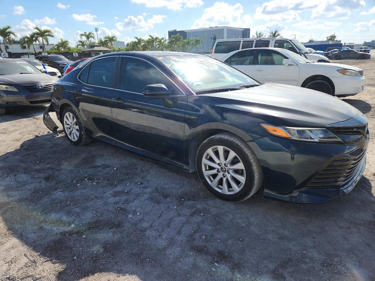 2020 Toyota Camry Le - Image 4