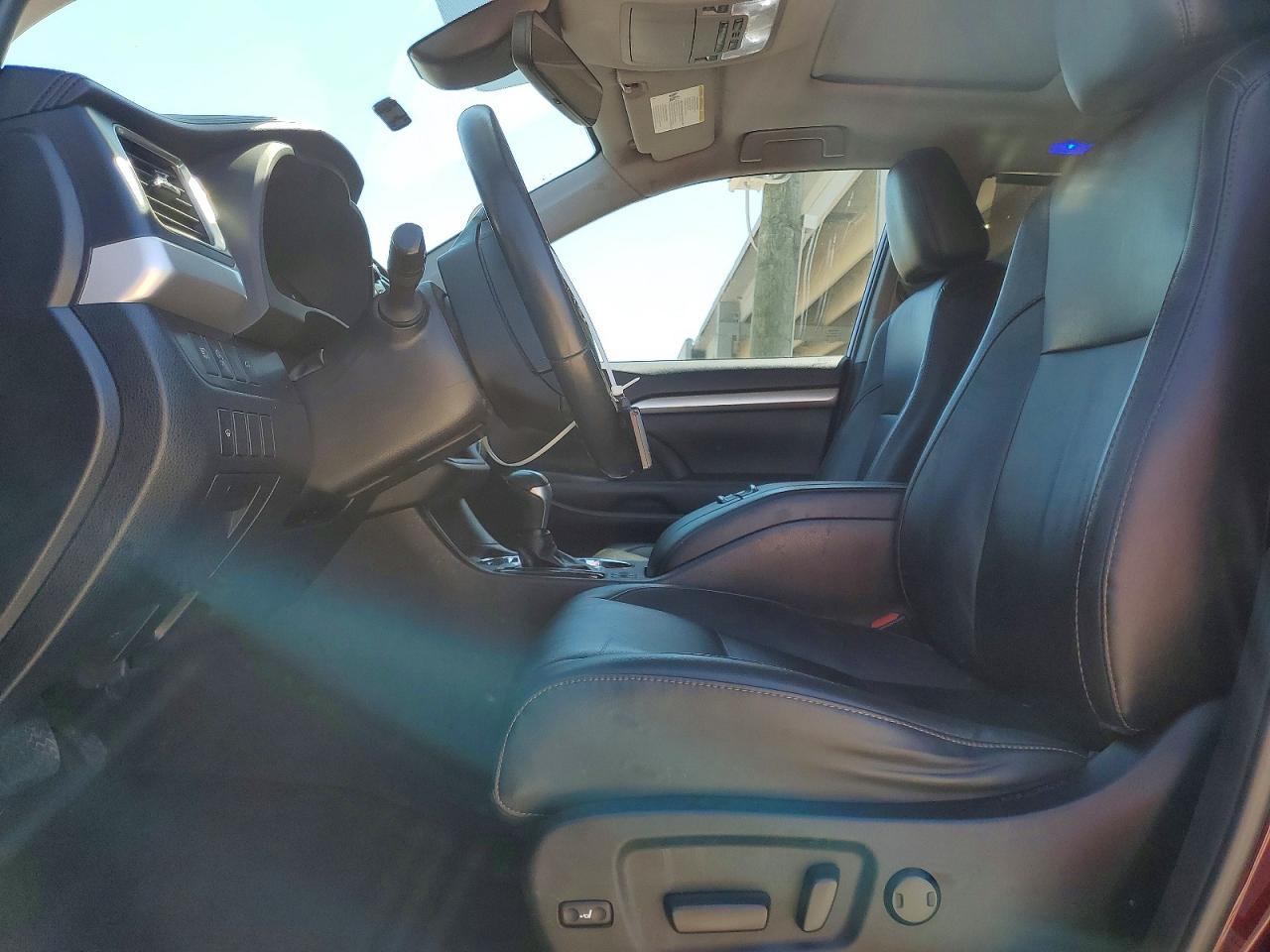 2019 Toyota Highlander Xle - Image 7