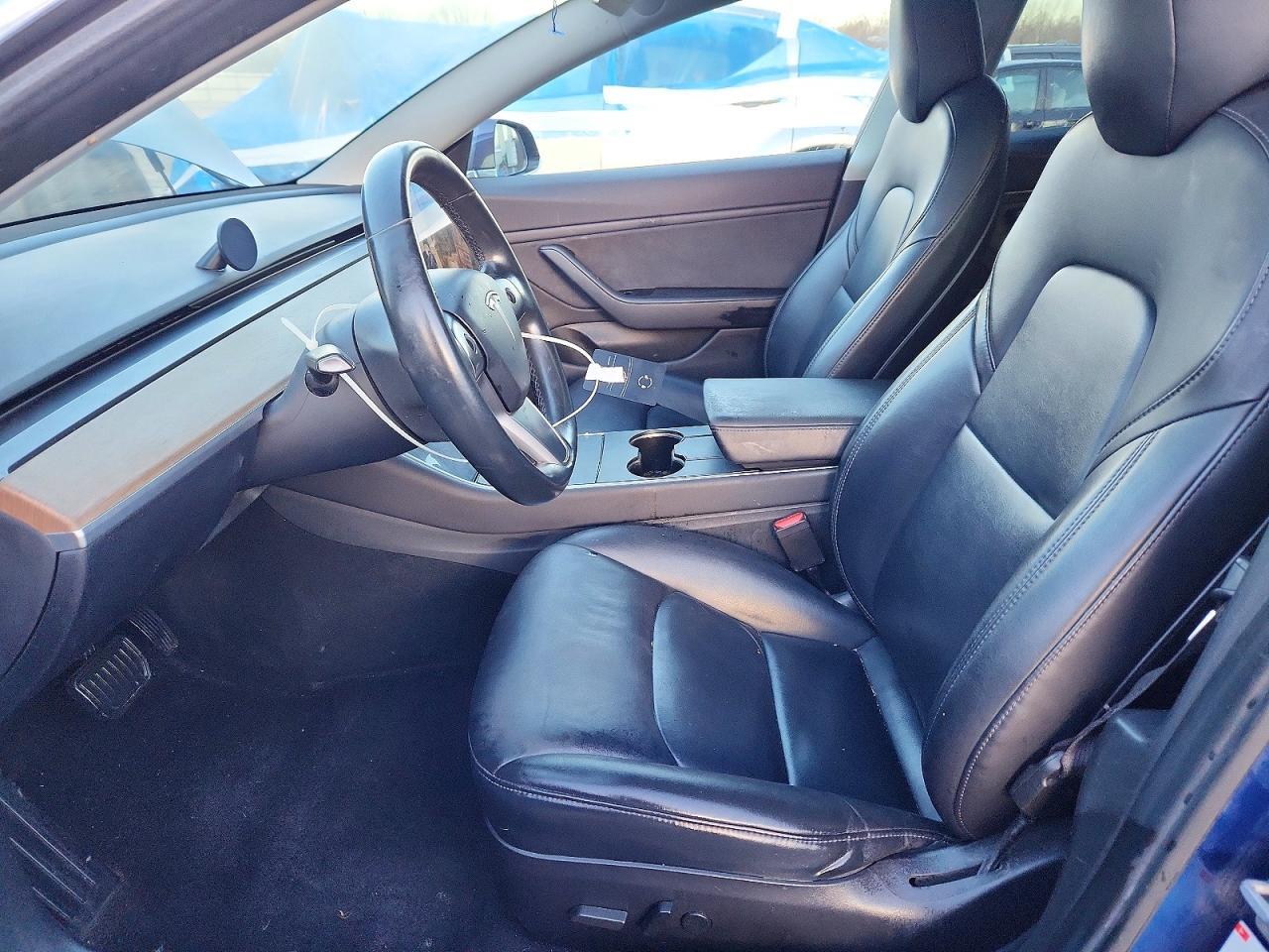 2018 Tesla Model 3 - Image 7