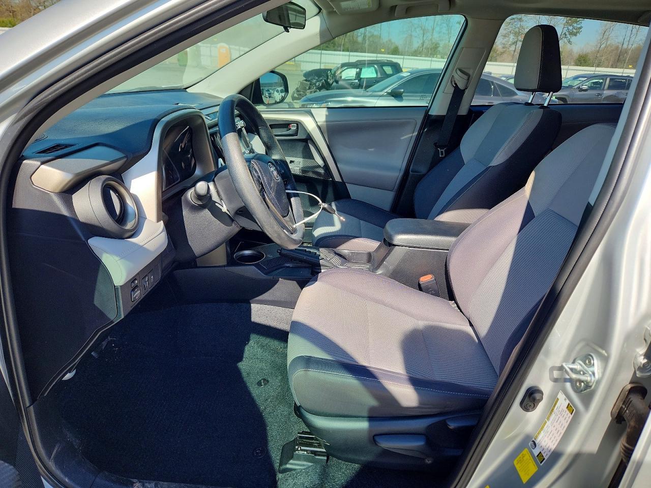 2013 Toyota Rav4 Xle - Image 7