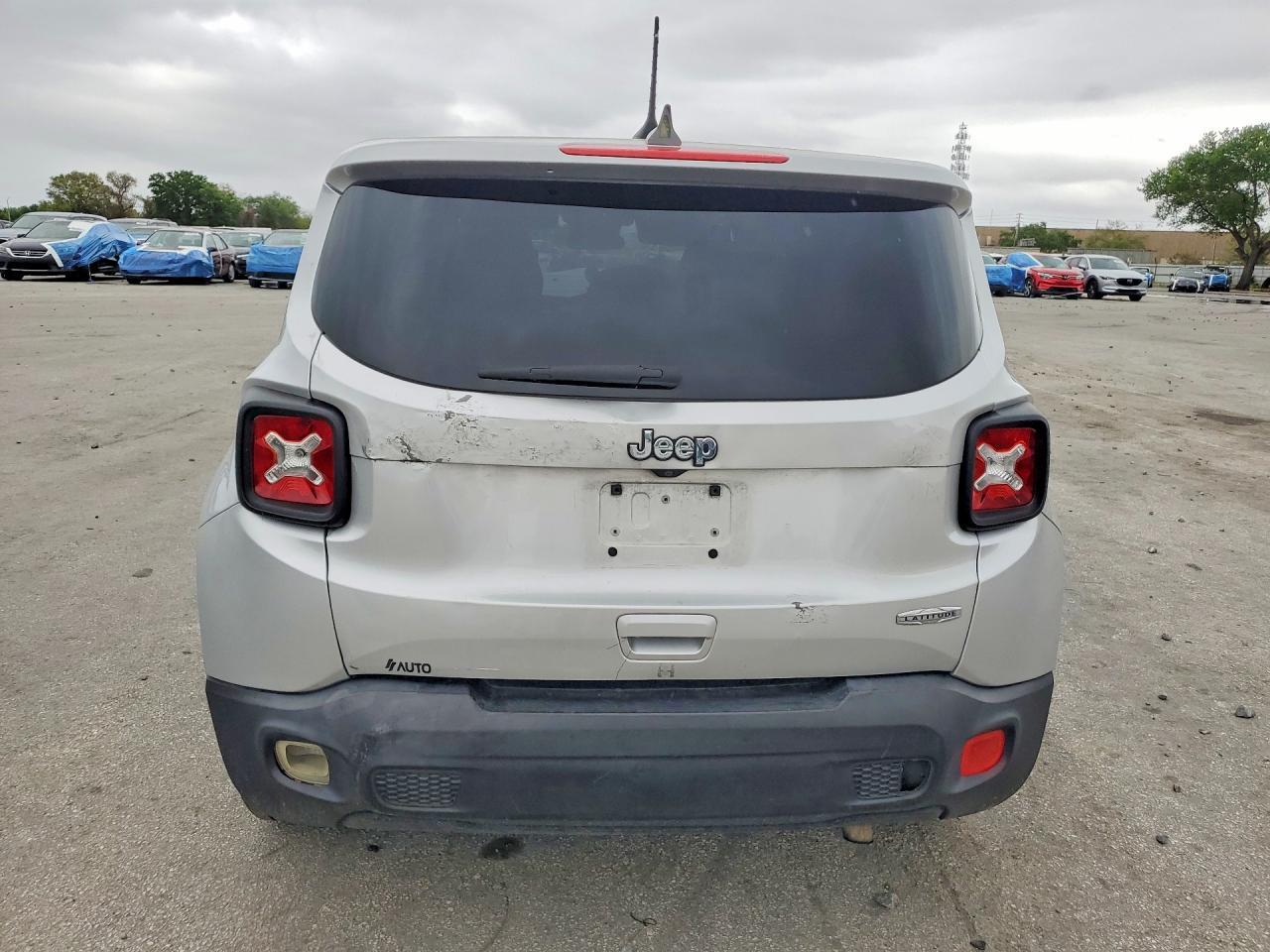 2018 Jeep Renegade Latitude - Фото 6