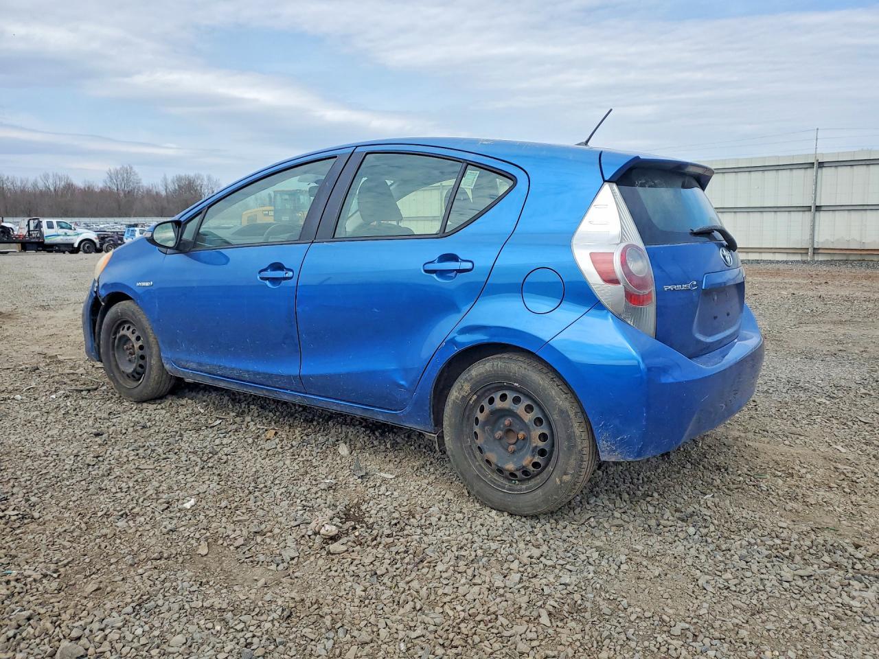 2013 Toyota Prius C Two - Фото 3