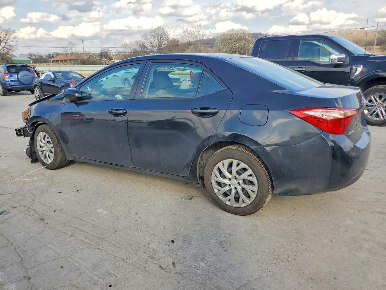 2019 Toyota Corolla Le - Image 2