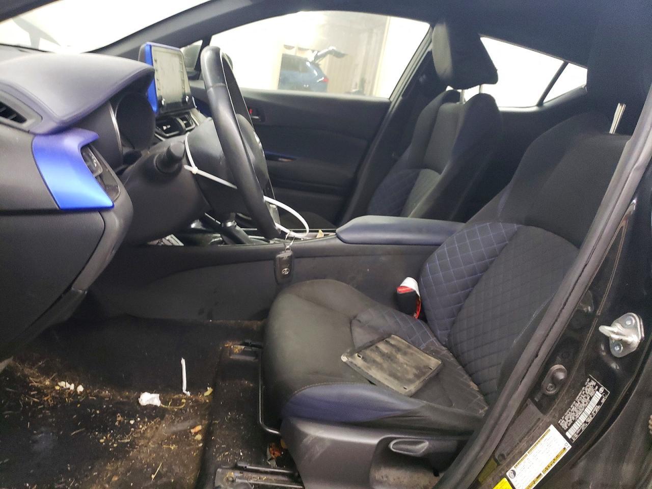 2021 Toyota C-Hr Xle - Фото 7