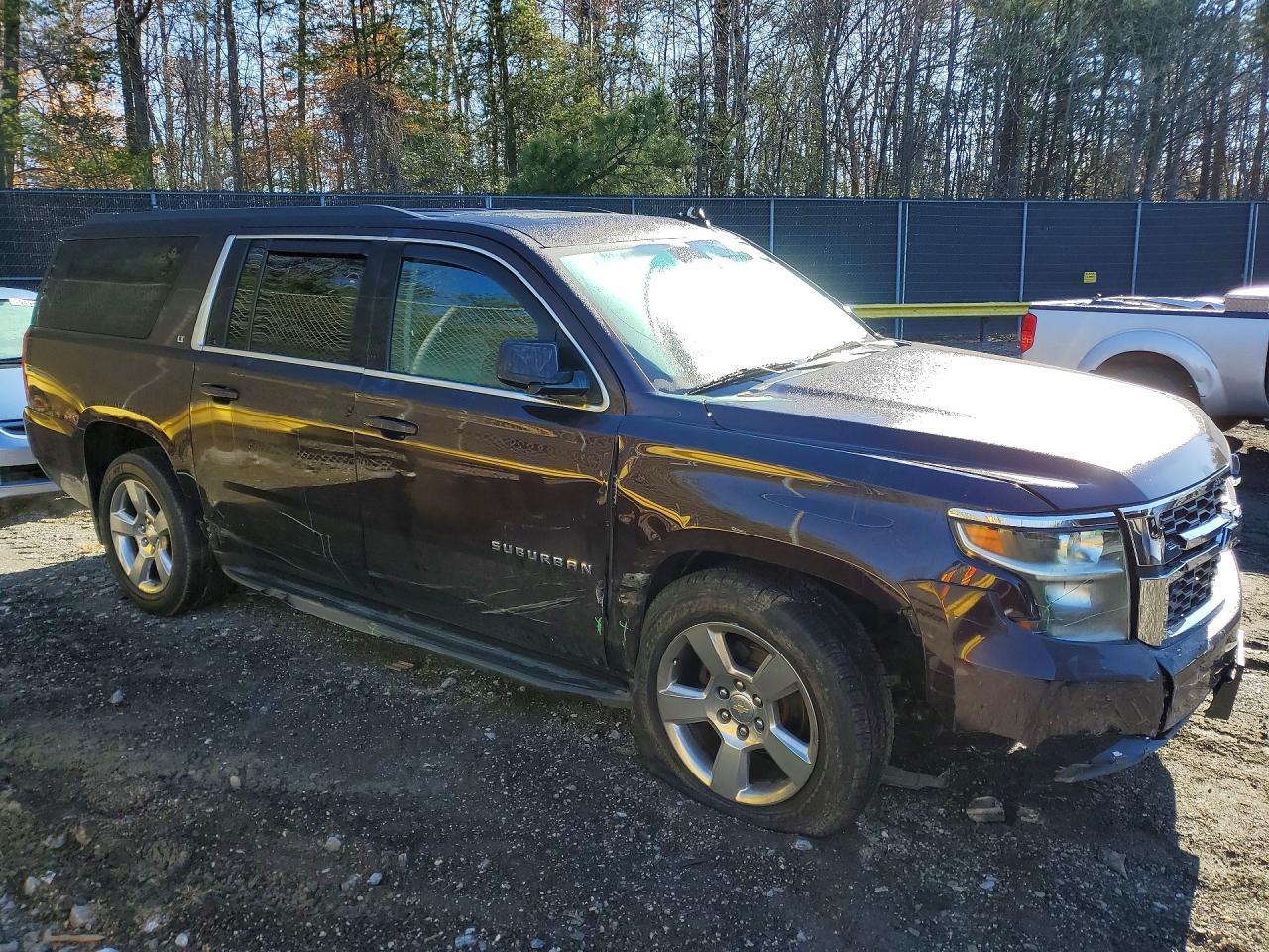 2020 Chevrolet Suburban K1500 Lt - Image 4