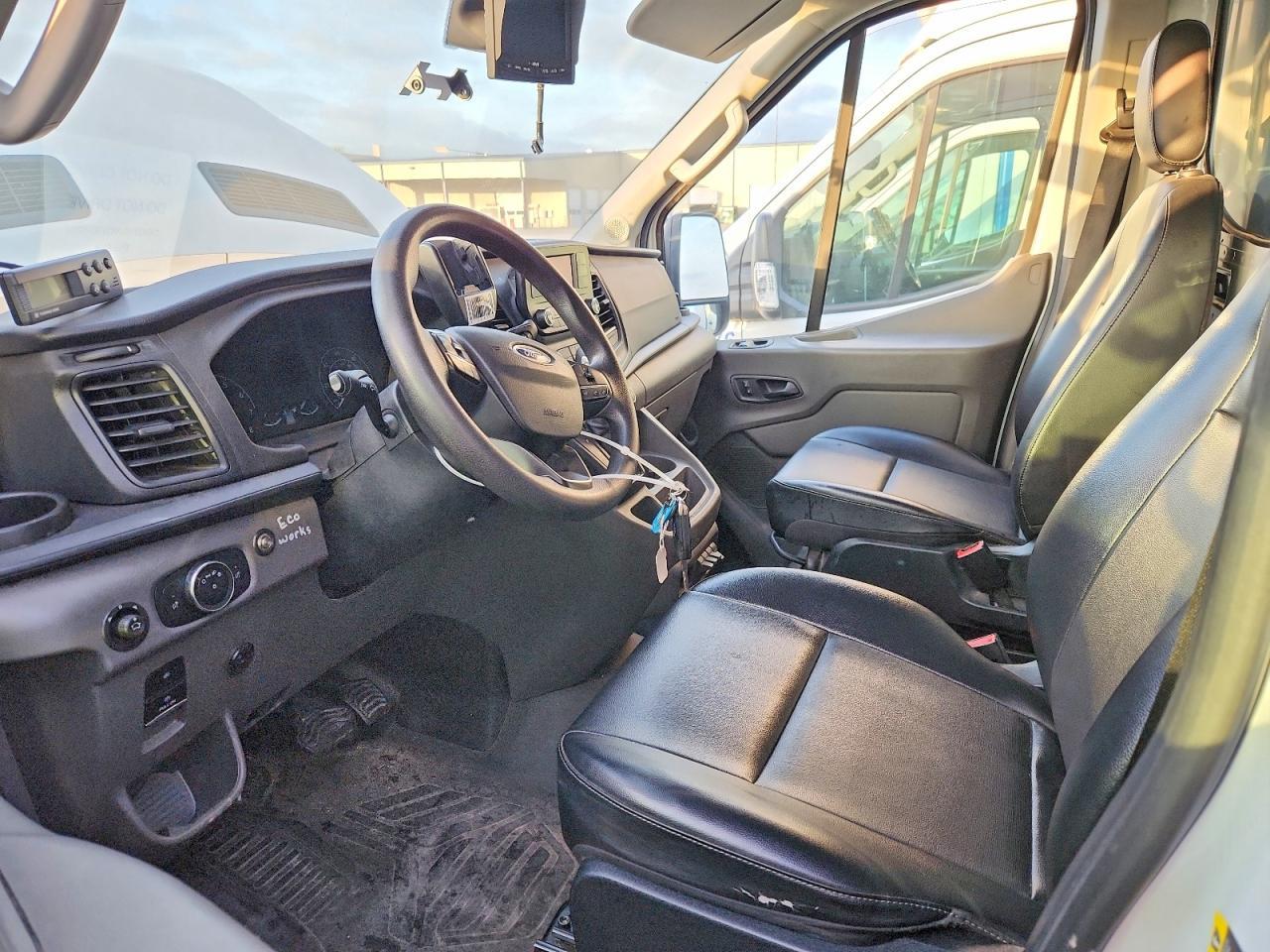 2022 Ford Transit Delivery Truck - Фото 7