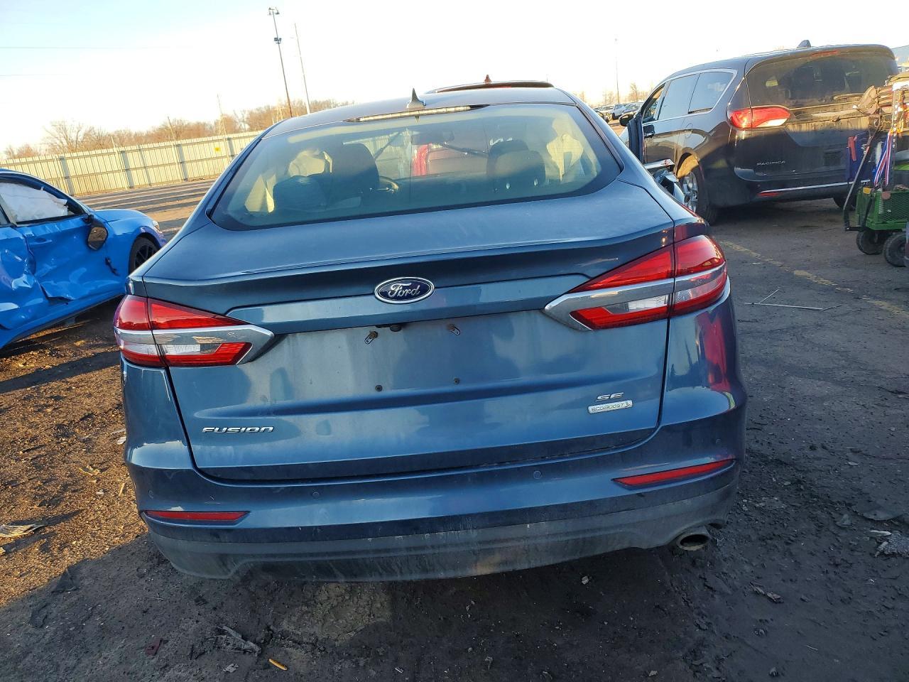2019 Ford Fusion Se - Фото 6