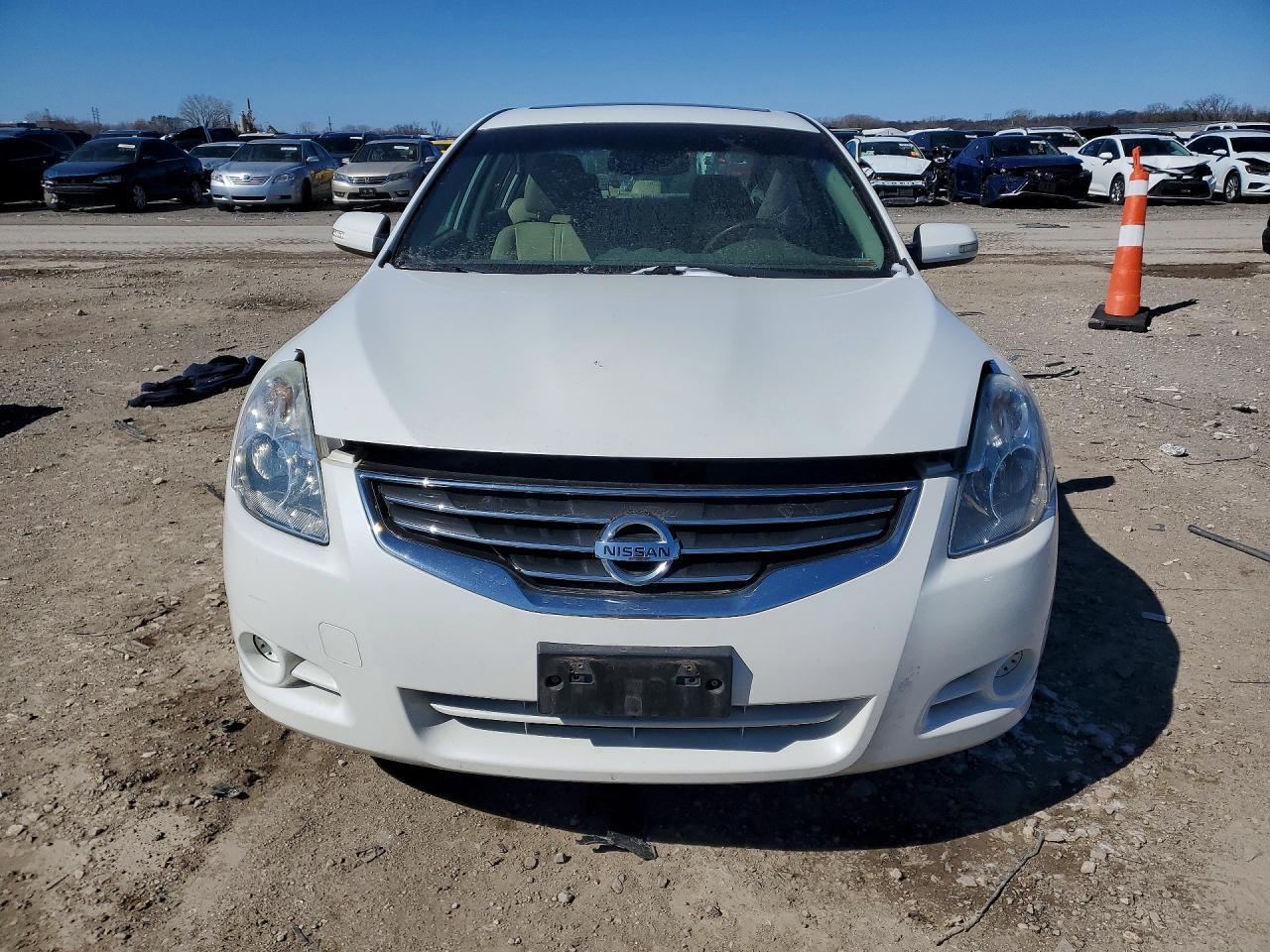 2012 Nissan Altima 2.5 - Image 5