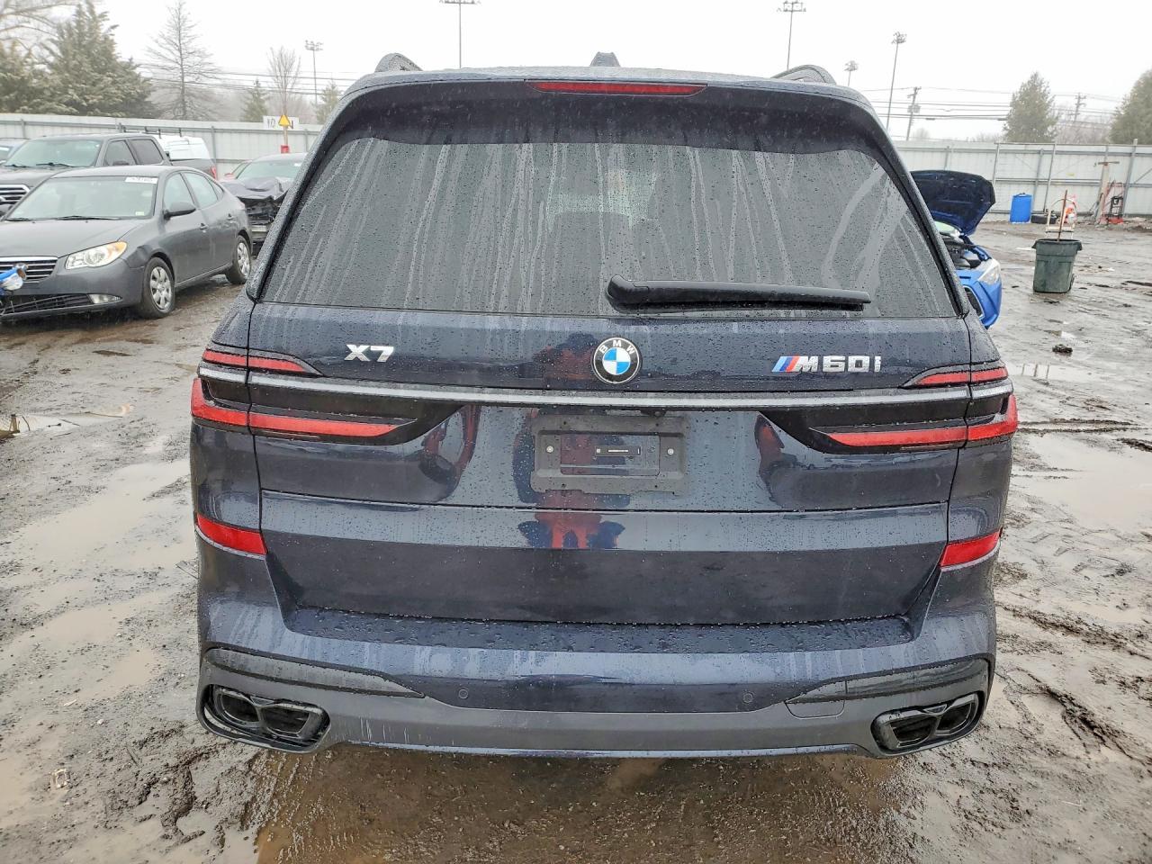 2025 BMW X7 M60I - Фото 6