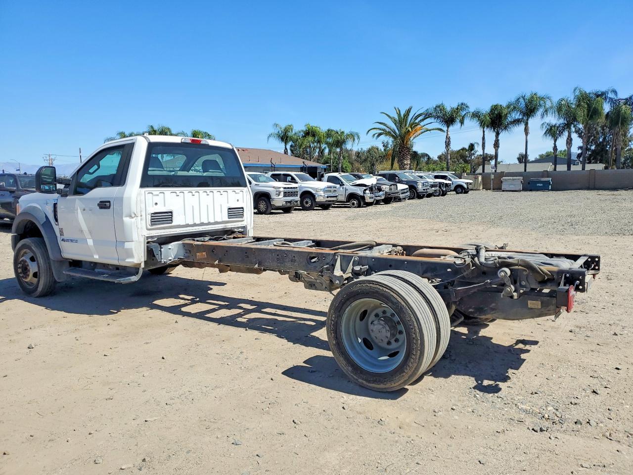 2017 Ford F550 Super Duty - Фото 2