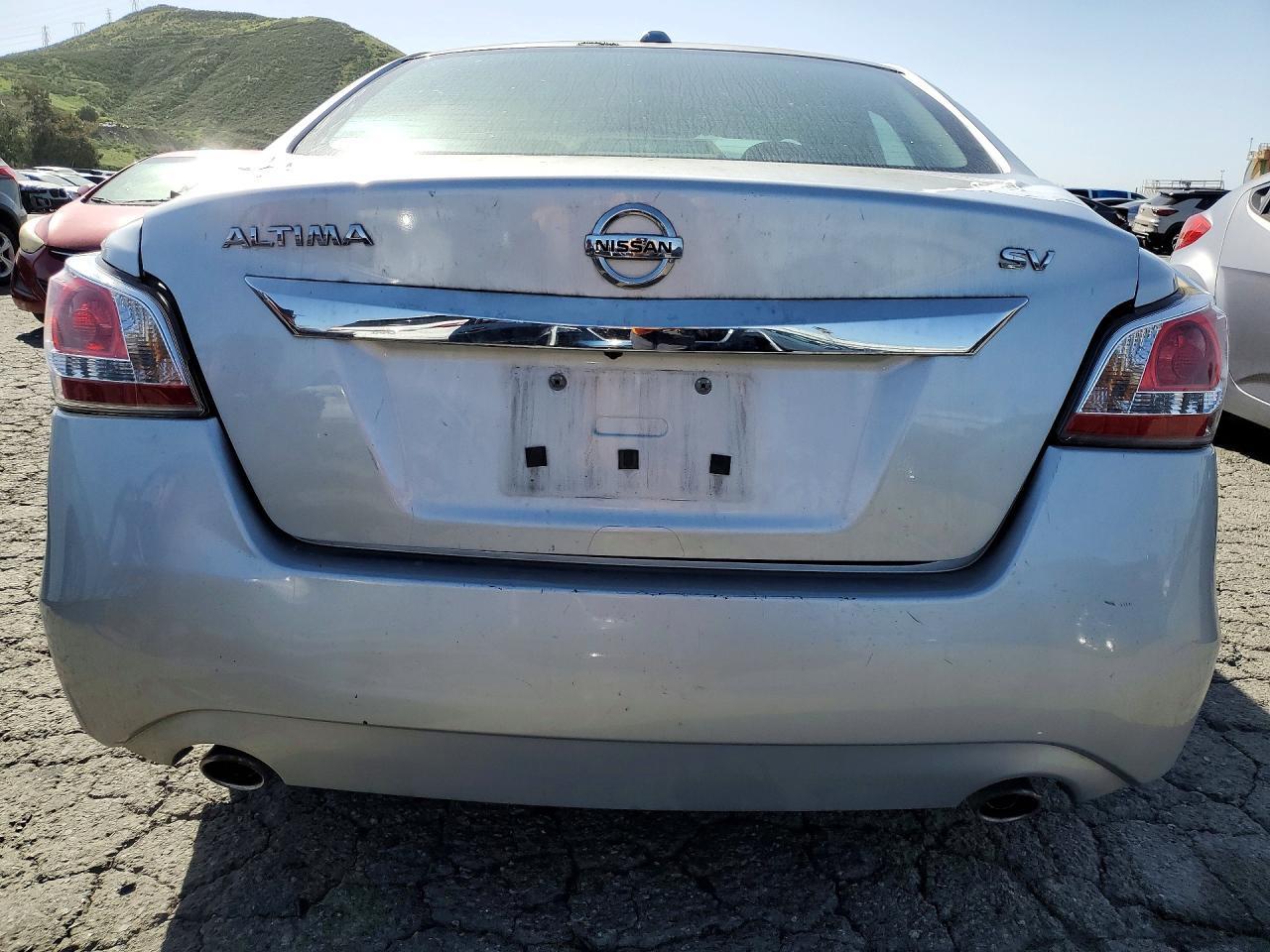 2015 Nissan Altima 2.5 Sv - Image 6