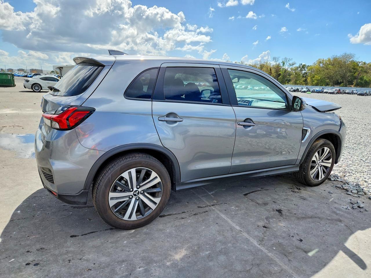 2025 Mitsubishi Outlander Sport S - Фото 3