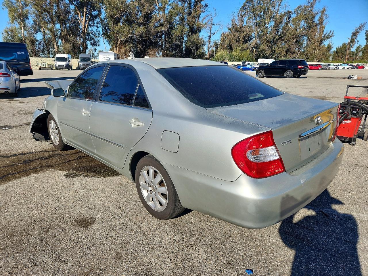 2004 Toyota Camry Xle V6 - Image 2