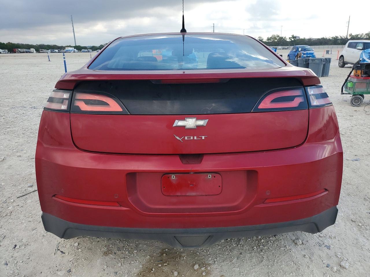 2014 Chev Volt - Фото 6