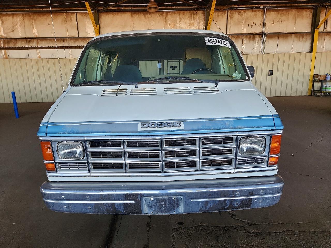 1990 Dodge Ram Van B150 - Фото 5