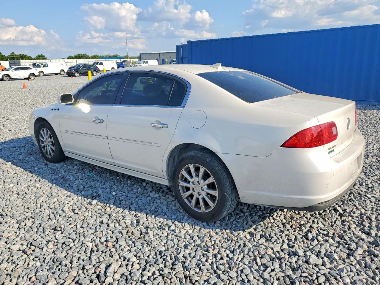 2011 Buick Lucerne Cxl - Фото 2
